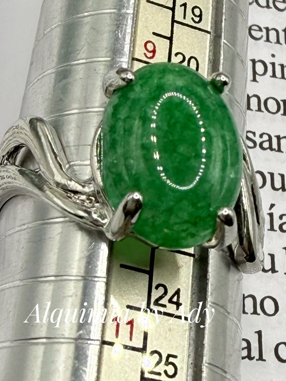 Green Jade Victorian silver ring / wealth and good luck healing crystal